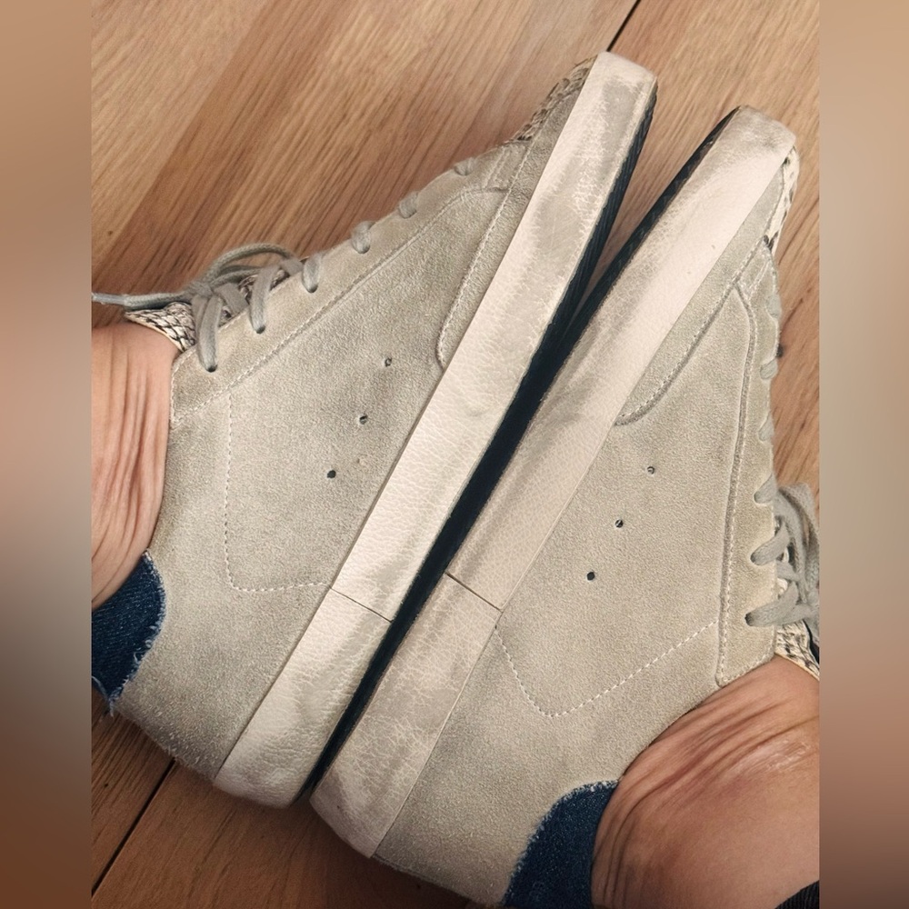 Golden Goose Tan and White Star Sneakers - Picture 5 of 10